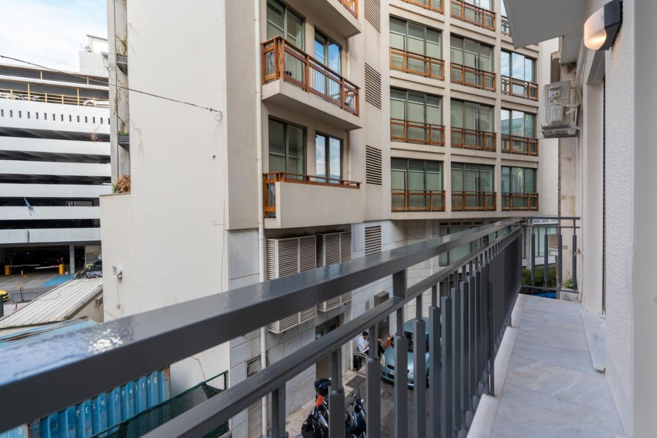 Unique 2 Bedrooms Apartment, Steps To Plaka And City Center Афины Экстерьер фото