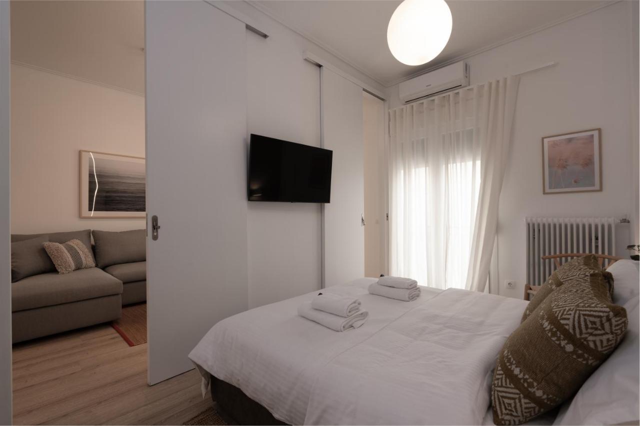 Unique 2 Bedrooms Apartment, Steps To Plaka And City Center Афины Экстерьер фото
