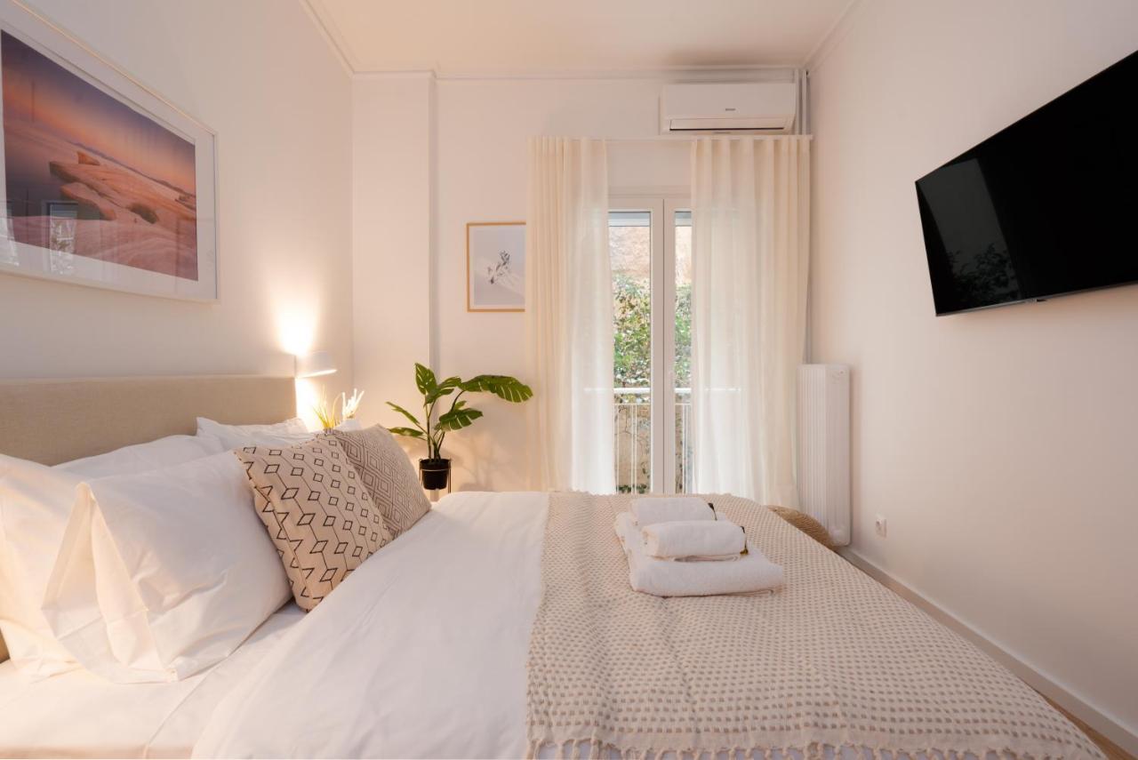 Unique 2 Bedrooms Apartment, Steps To Plaka And City Center Афины Экстерьер фото