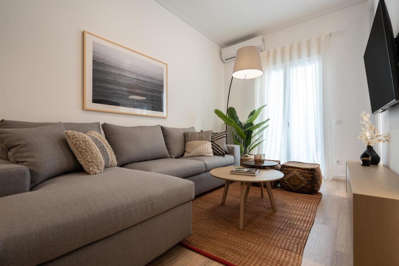 Unique 2 Bedrooms Apartment, Steps To Plaka And City Center Афины Экстерьер фото