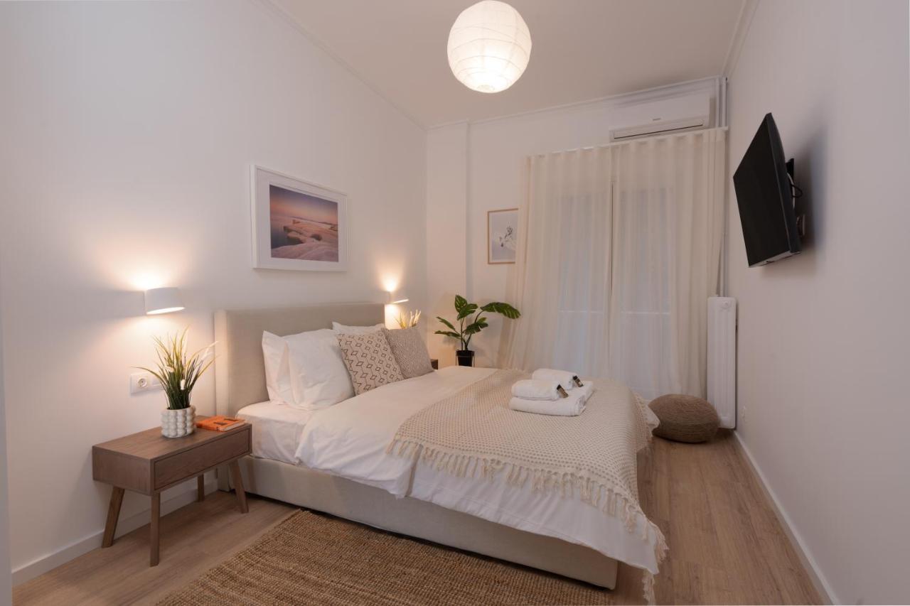 Unique 2 Bedrooms Apartment, Steps To Plaka And City Center Афины Экстерьер фото